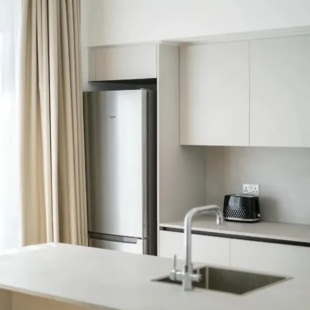 Yamas Urban Living Sequoia דירה