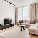 Yamas Urban Living Sequoia Aparthotel 4*