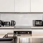 Yamas Urban Living Sequoia 아파트호텔 레메소스