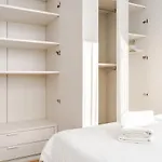 Yamas Urban Living Sequoia 아파트호텔 4*