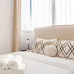 아파트호텔 Yamas Urban Living Sequoia 레메소스