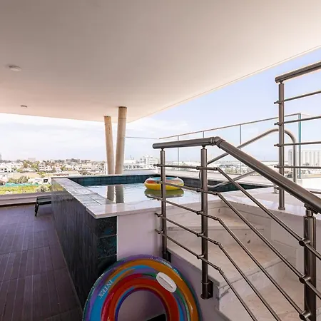 Yamas Sunny Pool Penthouse Families & Couples Only * Limassol