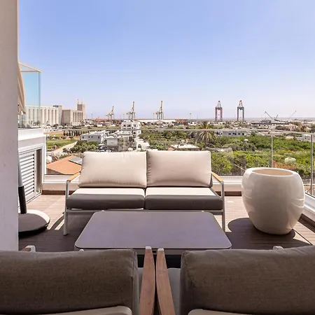 Yamas Sunny Pool Penthouse Families & Couples Only