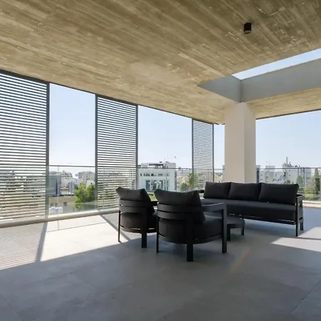 Yamas Urban Living Sequoia 公寓 利马索尔