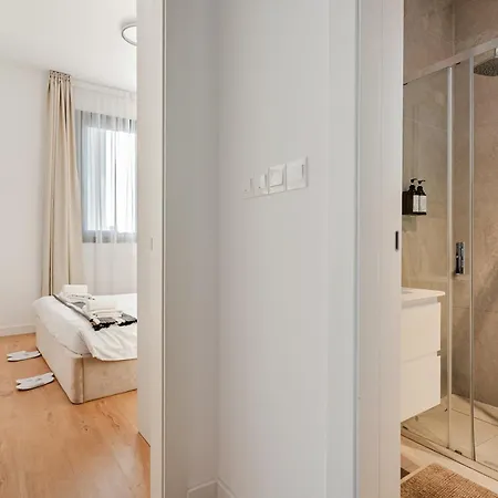Yamas Urban Living Sequoia شقة فندقية 4*
