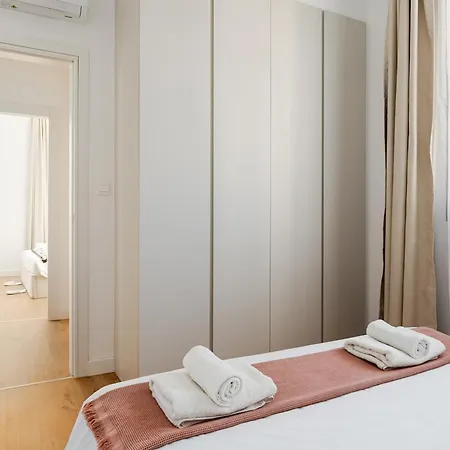 Yamas Urban Living Sequoia شقة فندقية ليماسول