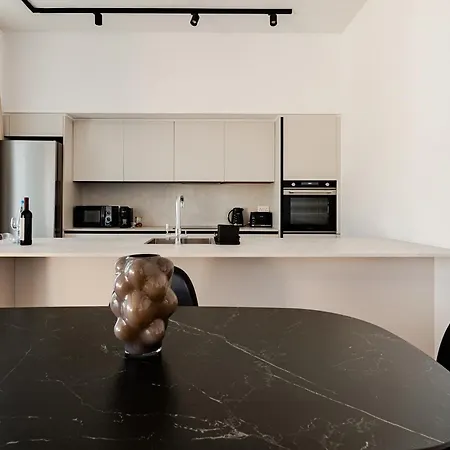 Yamas Urban Living Sequoia ليماسول
