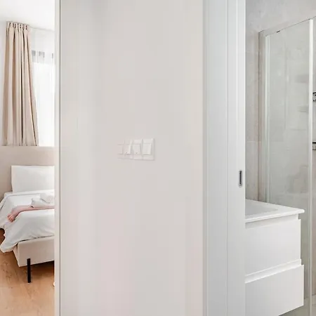 شقة فندقية Yamas Urban Living Sequoia ليماسول