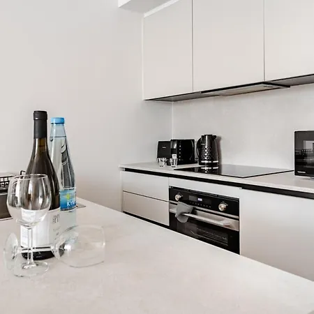 Yamas Urban Living Sequoia
