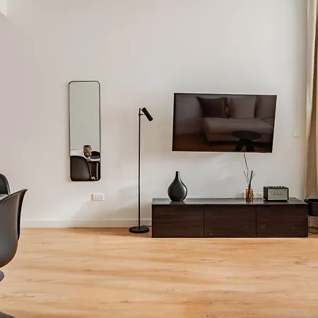 Yamas Urban Living Sequoia ليماسول