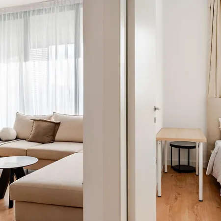 Yamas Urban Living Sequoia شقة فندقية ليماسول