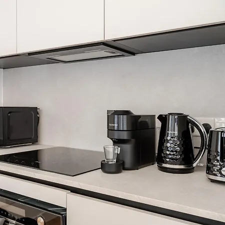 Yamas Urban Living Sequoia شقة فندقية