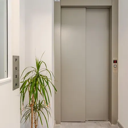 Yamas Urban Living Sequoia 4* Limassol